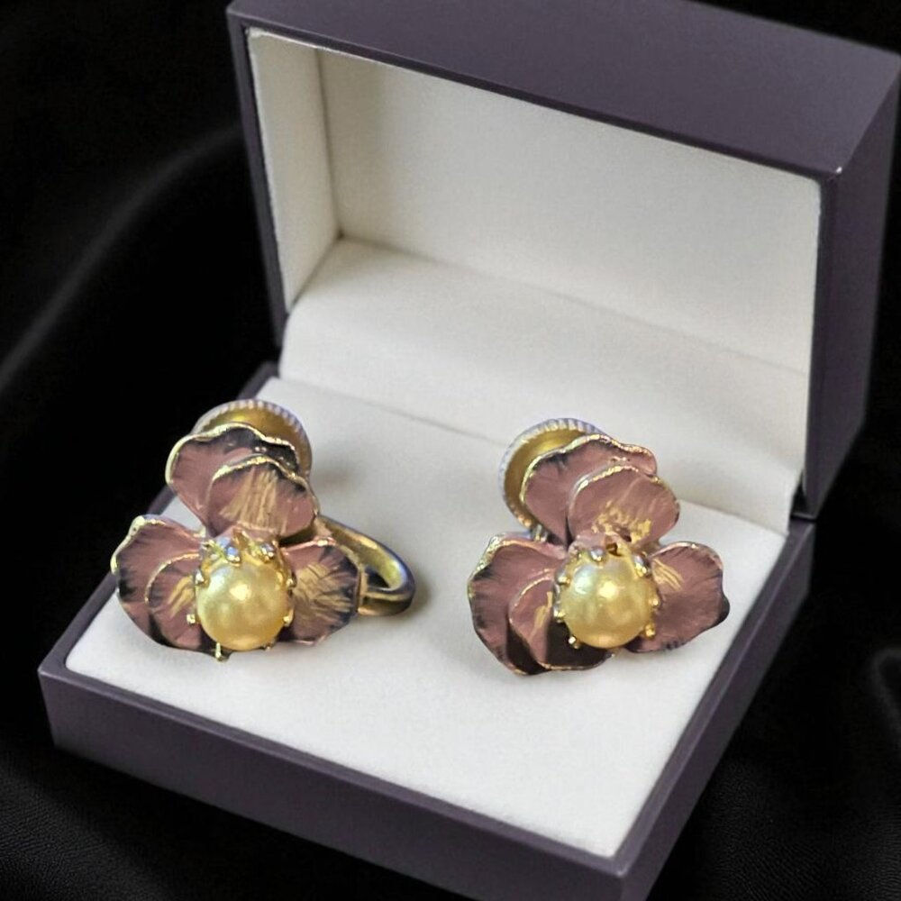 Vintage Pearl Pansies Screw-Back Earrings